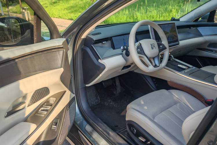 Used BYD Han L 2025 DM-i 200KM LiDAR Luxury Model Interior 2