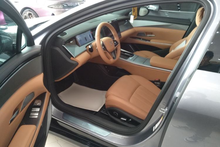 Used BYD Han L 2025 DM-i 200KM LiDAR Luxury Model Interior 3