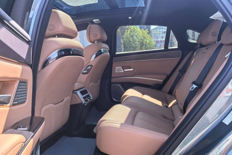 Used BYD Han L 2025 DM-p Four-Wheel-Drive LiDAR Flagship Model Interior 3