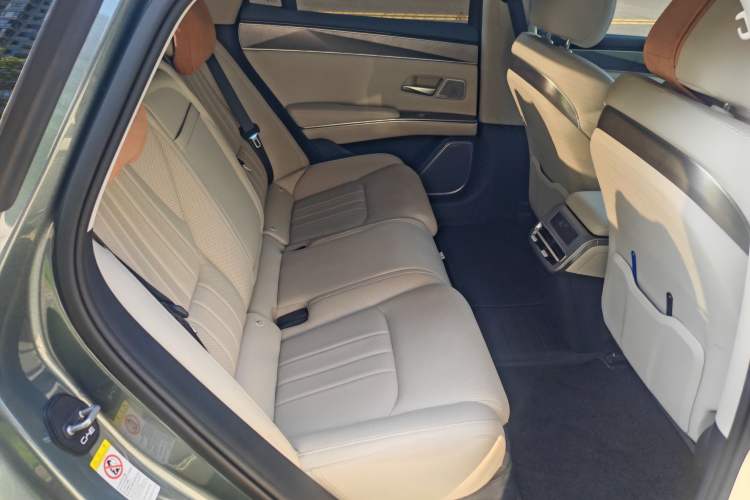 Used BYD Han L 2025 DM-i 200KM LiDAR Luxury Model Interior 5