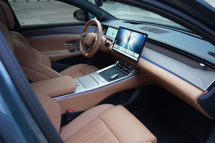 Used BYD Han L 2025 DM-p Four-Wheel-Drive LiDAR Flagship Model Interior 9