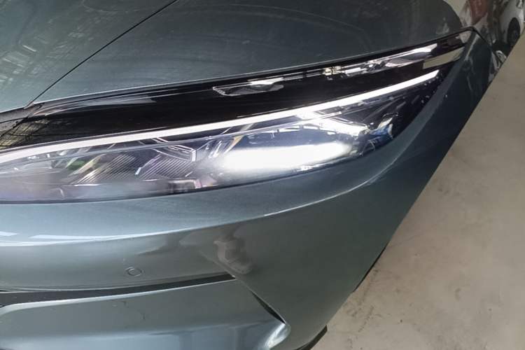 Used BYD Han L 2025 DM-p Four-Wheel-Drive LiDAR Flagship Model Left Front Headlight