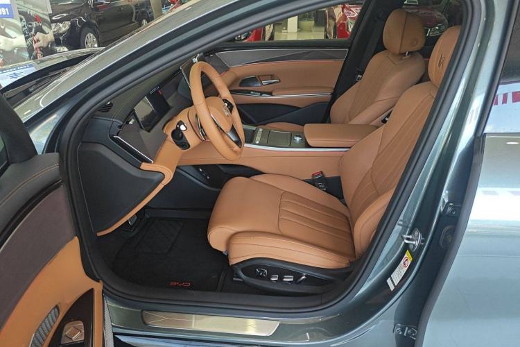 Used BYD Han L 2025 DM-p Four-Wheel-Drive LiDAR Flagship Model Left Front Seat