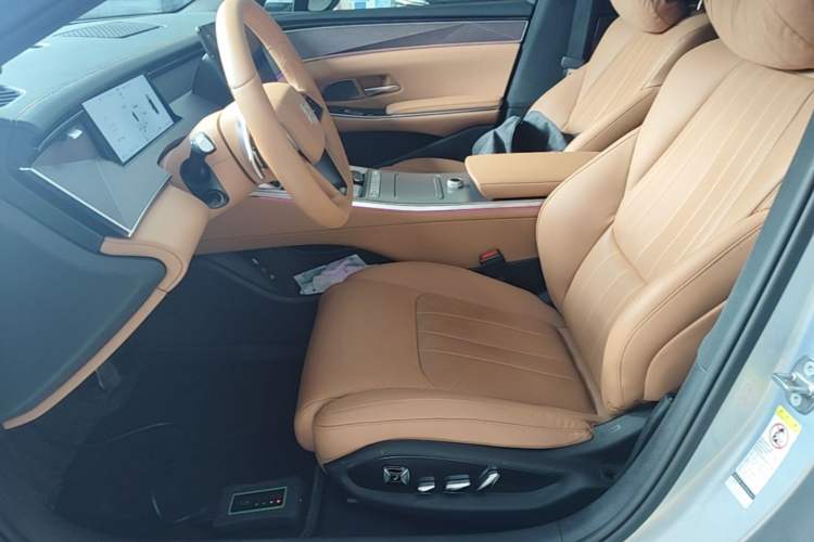 Used BYD Han L 2025 EV Four-Wheel Drive LiDAR Flagship Model Left Front Seat
