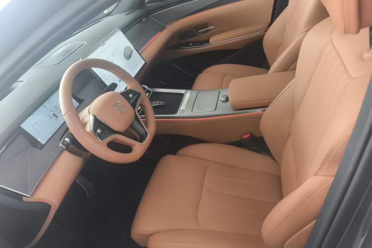 Used BYD Han L 2025 DM-p Four-Wheel-Drive LiDAR Flagship Model Left Front Seat