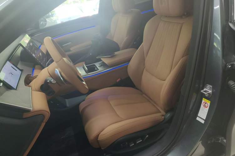 Used BYD Han L 2025 DM-p Four-Wheel-Drive LiDAR Flagship Model Left Front Seat