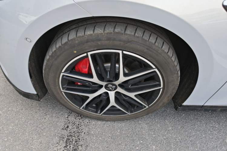 Used BYD Han L 2025 EV Four-Wheel Drive LiDAR Flagship Model Left Front Wheel Hub