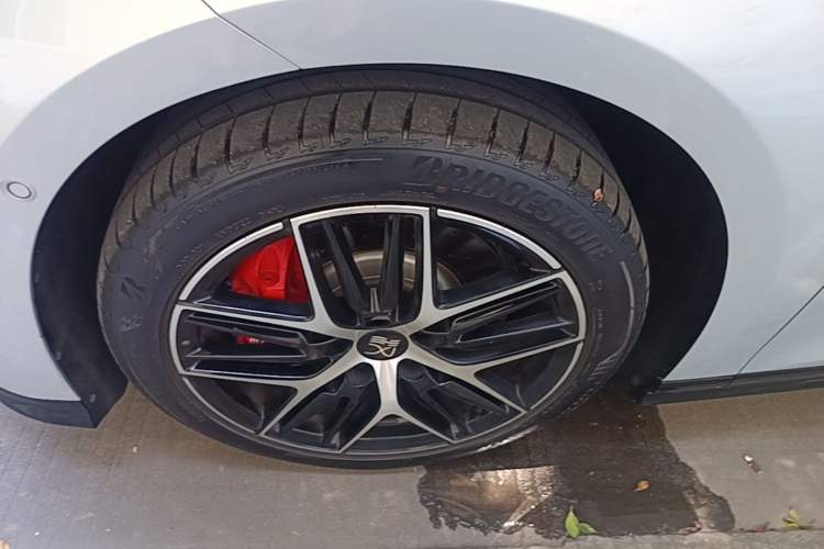 Used BYD Han L 2025 EV Four-Wheel Drive LiDAR Flagship Model Left Front Wheel Hub