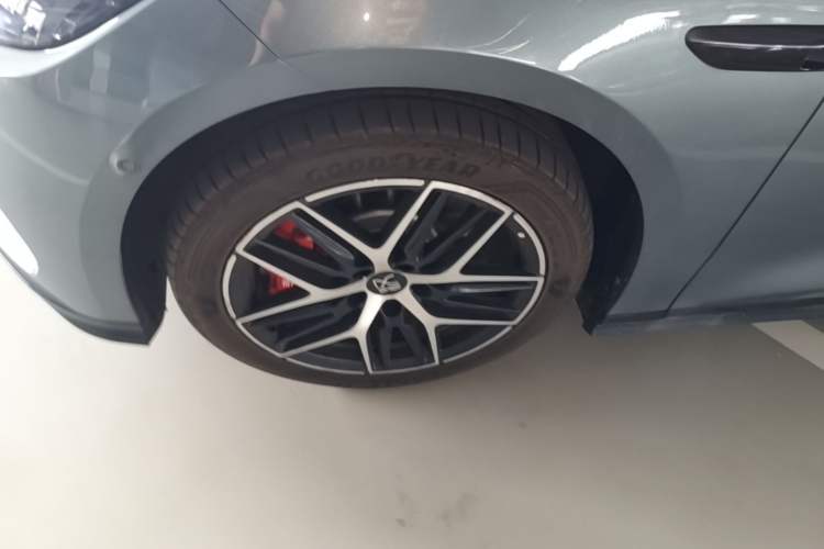 Used BYD Han L 2025 EV Four-Wheel Drive LiDAR Flagship Model Left Front Wheel Hub