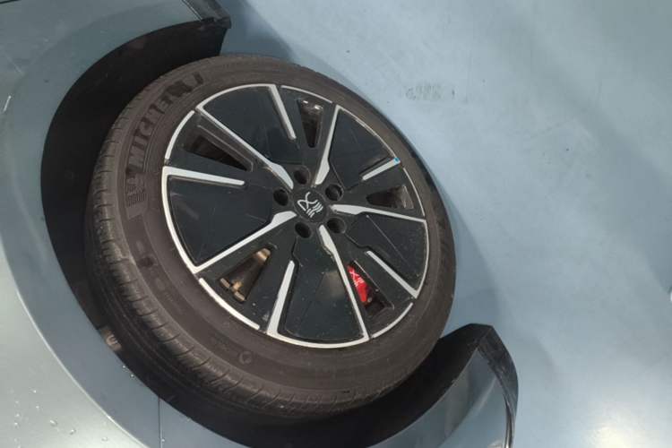 Used BYD Han L 2025 EV 701 km LiDAR Flagship Edition Left Front Wheel Hub