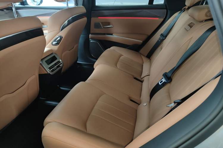 Used BYD Han L 2025 EV Four-Wheel Drive LiDAR Flagship Model Left Rear Seat