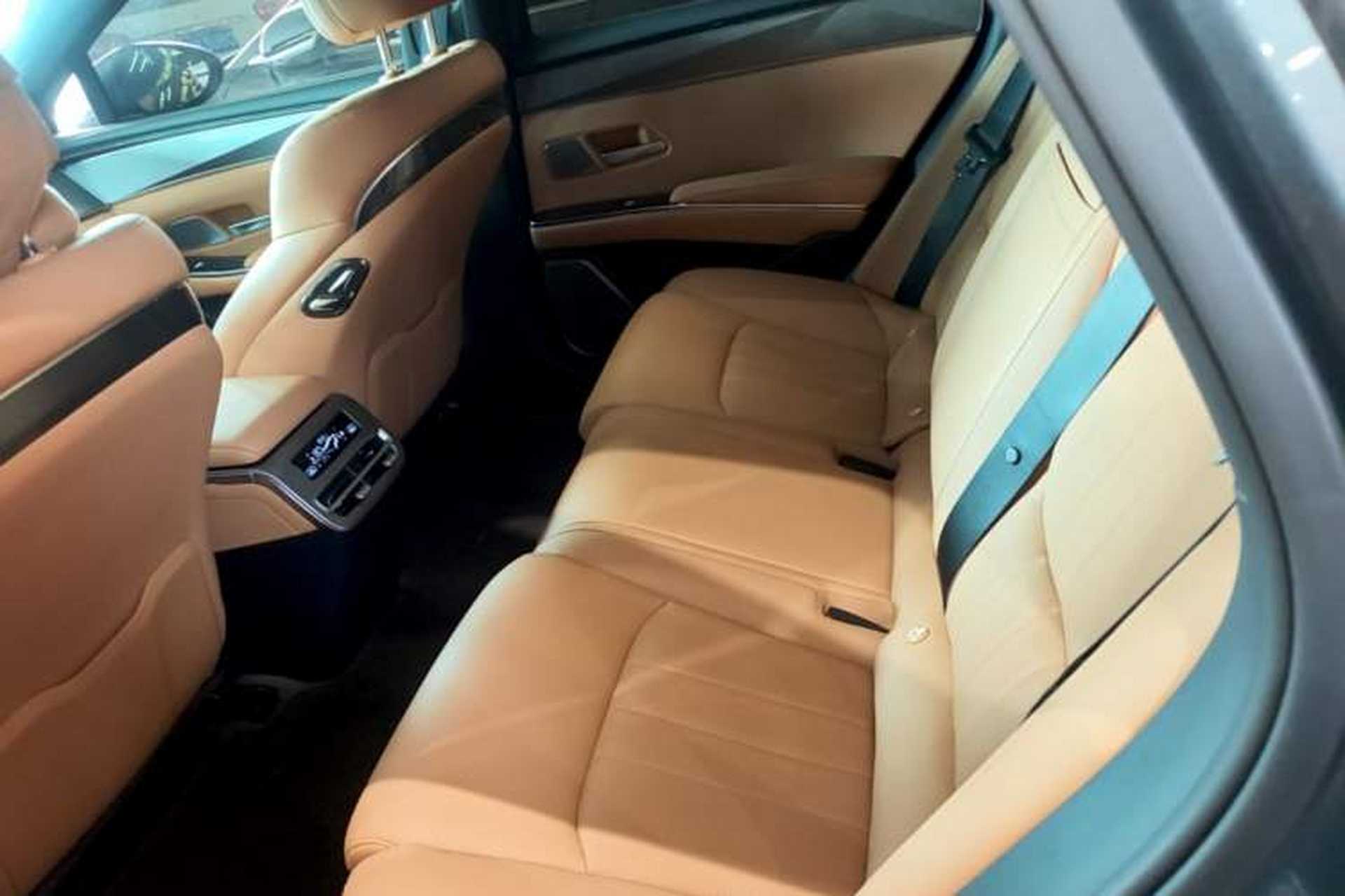 Used BYD Han L 2025 DM-i 200KM LiDAR Luxury Model Left Rear Seat