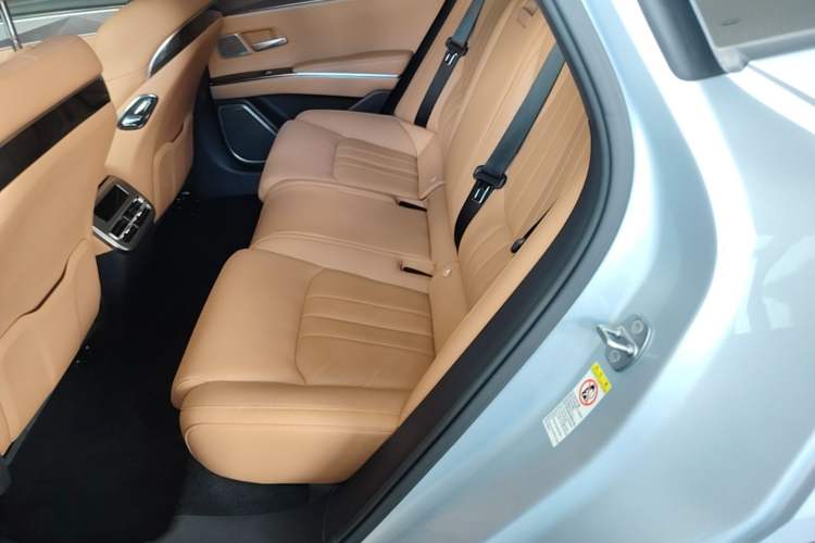 Used BYD Han L 2025 EV Four-Wheel Drive LiDAR Flagship Model Left Rear Seat