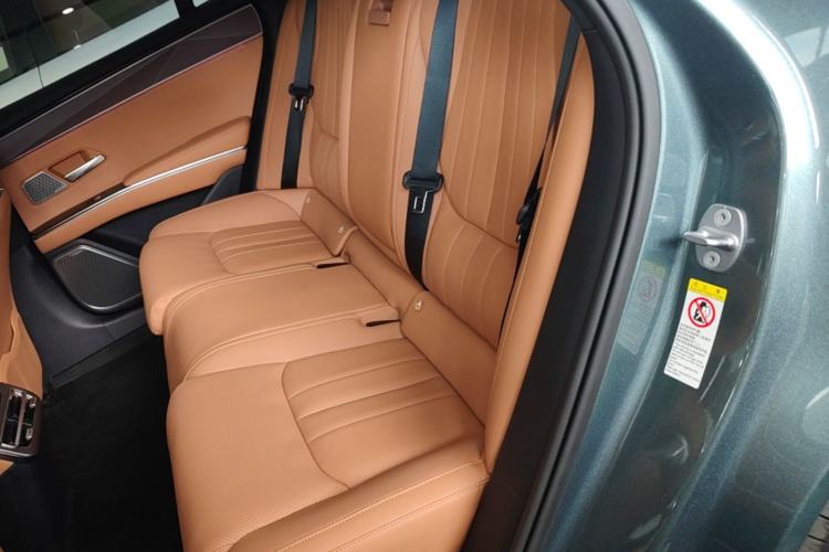 Used BYD Han L 2025 DM-p Four-Wheel-Drive LiDAR Flagship Model Left Rear Seat