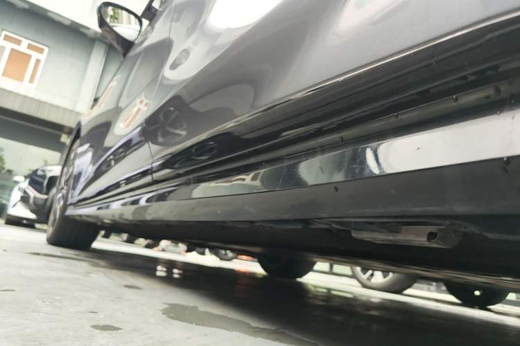 Used BYD Han L 2025 DM-i 200km LiDAR Flagship Model Left Side Sill