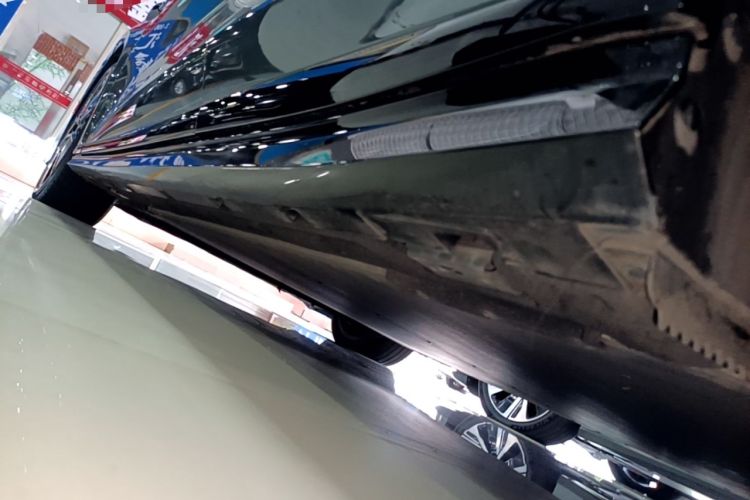 Used BYD Han L 2025 EV 701 km LiDAR Flagship Edition Left Side Sill
