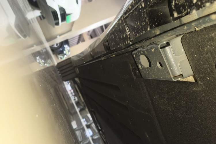Used BYD Han L 2025 DM-p Four-Wheel-Drive LiDAR Flagship Model Left Side Sill