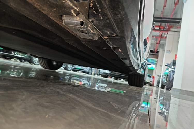 Used BYD Han L 2025 DM-p Four-Wheel-Drive LiDAR Flagship Model Left Side Sill
