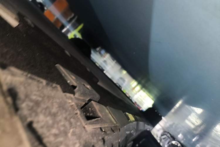 Used BYD Han L 2025 EV 701 km LiDAR Flagship Edition Left Side Sill