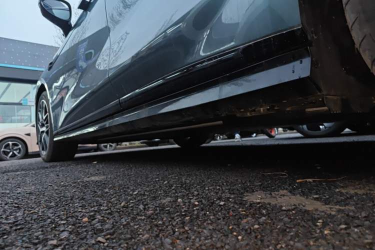 Used BYD Han L 2025 EV Four-Wheel Drive LiDAR Flagship Model Left Side Sill