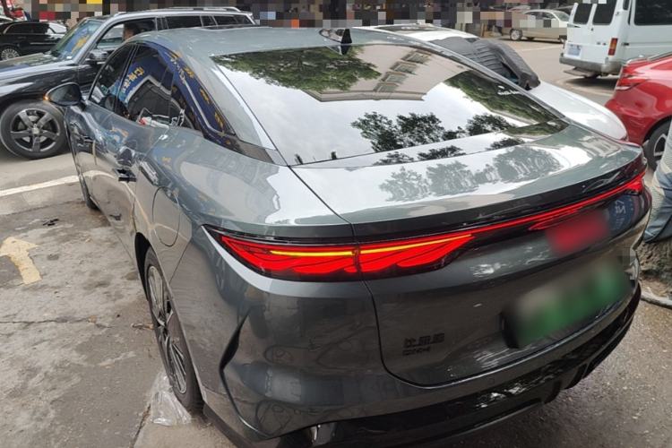 Used BYD Han L 2025 DM-i 200KM LiDAR Luxury Model Rear Left 45 Deg