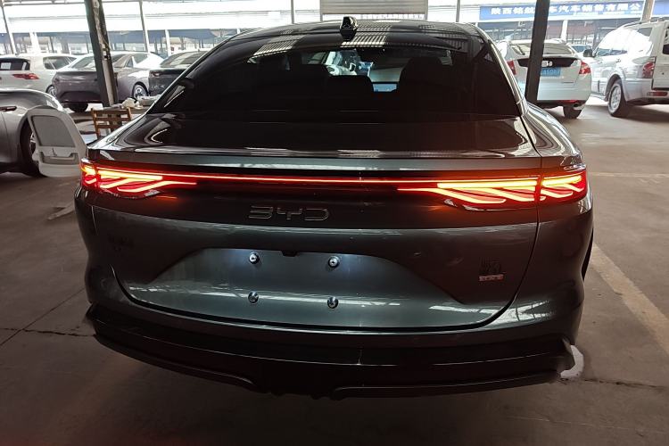 Used BYD Han L 2025 EV 701KM LiDAR Deluxe Edition Rear