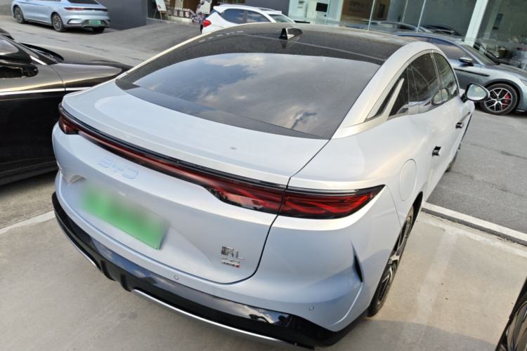 Used BYD Han L 2025 EV Four-Wheel Drive LiDAR Flagship Model Rear Right 45 Deg