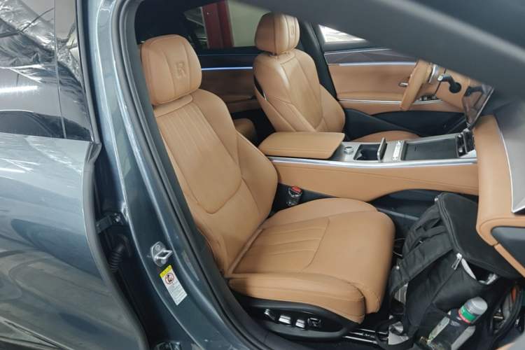 Used BYD Han L 2025 DM-p Four-Wheel-Drive LiDAR Flagship Model Right Front Seat