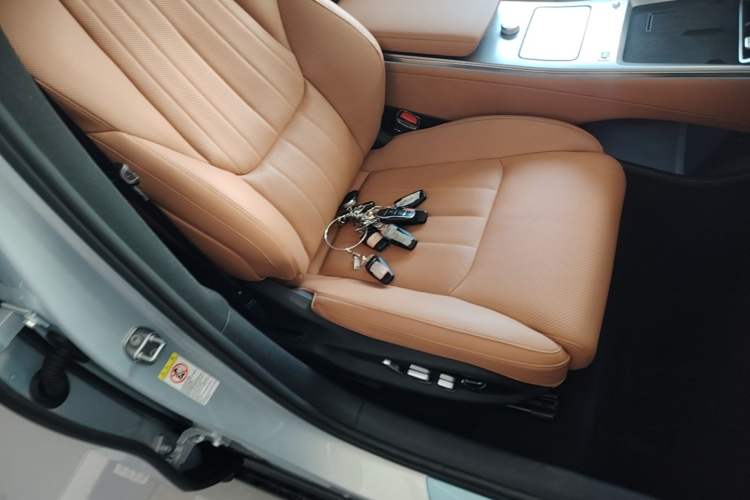 Used BYD Han L 2025 EV Four-Wheel Drive LiDAR Flagship Model Right Front Seat