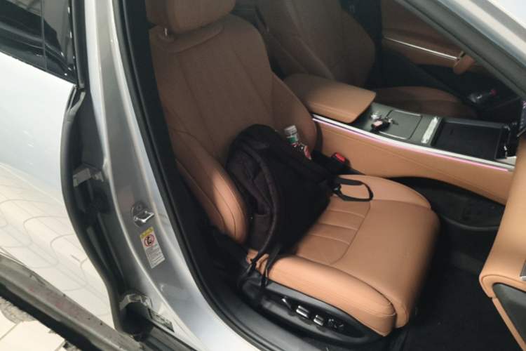 Used BYD Han L 2025 EV Four-Wheel Drive LiDAR Flagship Model Right Front Seat