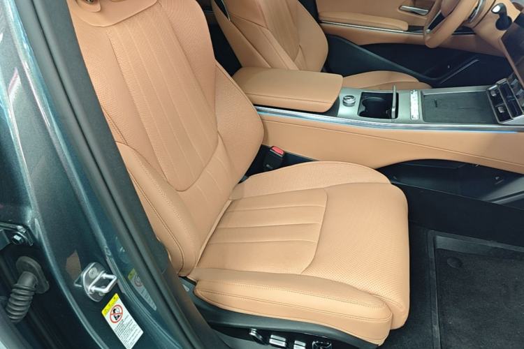 Used BYD Han L 2025 DM-p Four-Wheel-Drive LiDAR Flagship Model Right Front Seat