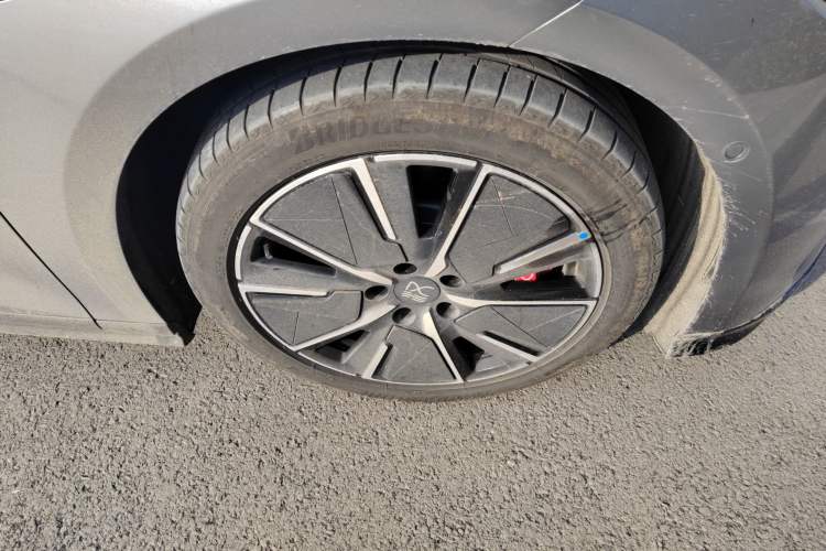 Used BYD Han L 2025 DM-i 200km LiDAR Flagship Model Right Front Wheel Hub