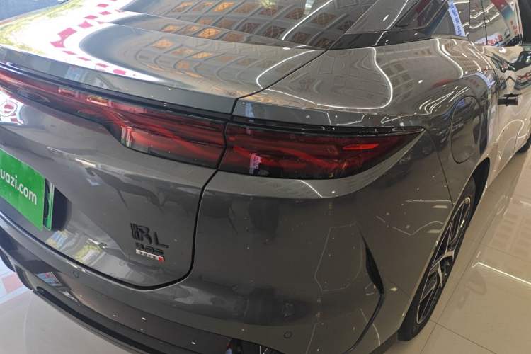 Used BYD Han L 2025 DM-p Four-Wheel-Drive LiDAR Flagship Model Right Rear Taillight