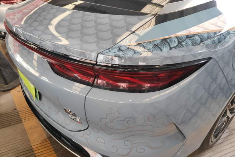 Used BYD Han L 2025 EV Four-Wheel Drive LiDAR Flagship Model Right Rear Taillight