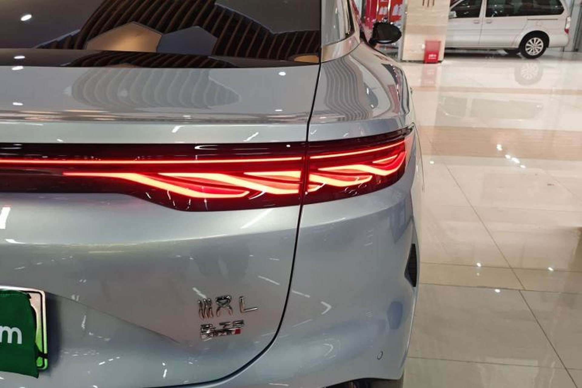 Подержанный BYD Han L 2025 0.0L Gray 5500km AT 5 Seats на продажу ...