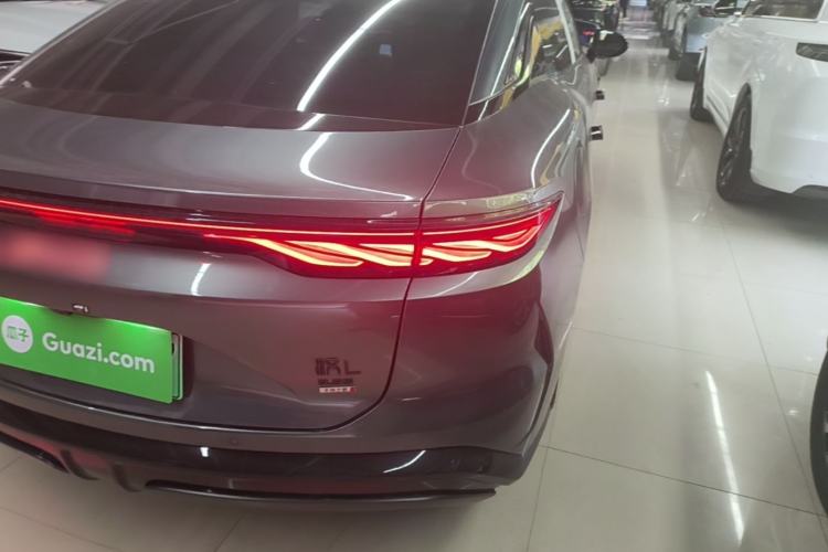 Used BYD Han L 2025 DM-p Four-Wheel-Drive LiDAR Flagship Model Right Rear Taillight