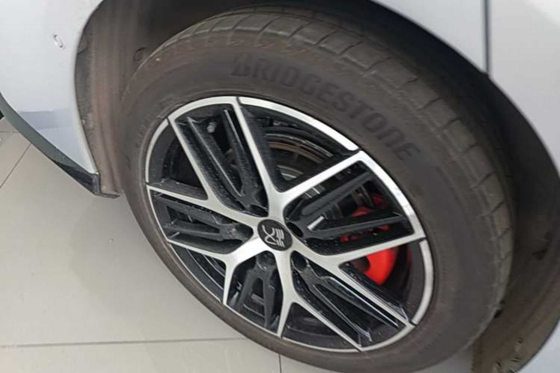 Used BYD Han L 2025 EV Four-Wheel Drive LiDAR Flagship Model Right Rear Wheel Hub