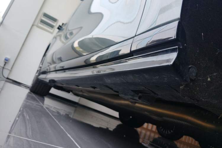 Used BYD Han L 2025 DM-p Four-Wheel-Drive LiDAR Flagship Model Right Side Sill