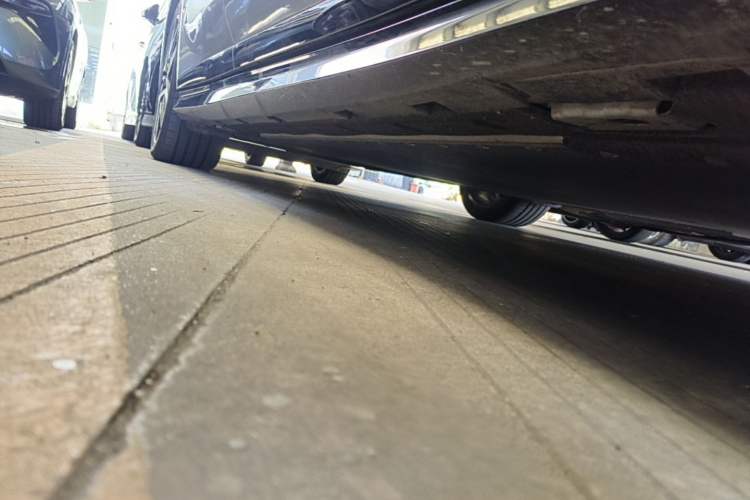 Used BYD Han L 2025 EV Four-Wheel Drive LiDAR Flagship Model Right Side Sill