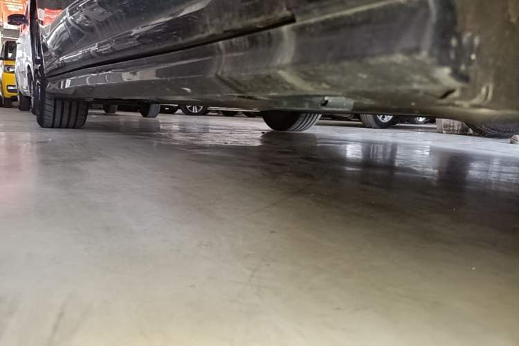 Used BYD Han L 2025 DM-p Four-Wheel-Drive LiDAR Flagship Model Right Side Sill