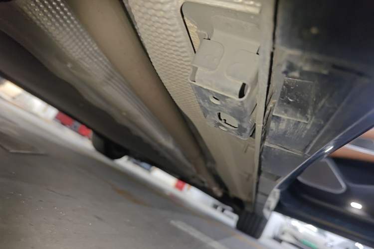 Used BYD Han L 2025 DM-p Four-Wheel-Drive LiDAR Flagship Model Right Side Sill
