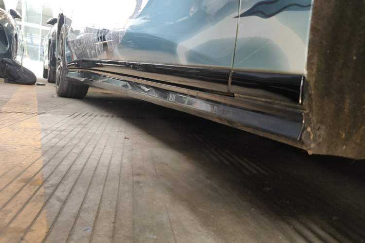 Used BYD Han L 2025 EV Four-Wheel Drive LiDAR Flagship Model Right Side Sill