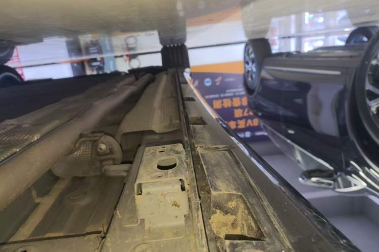 Used BYD Han L 2025 DM-p Four-Wheel-Drive LiDAR Flagship Model Right Side Sill