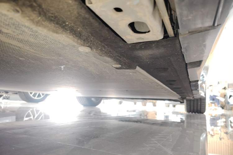 Used BYD Han L 2025 EV Four-Wheel Drive LiDAR Flagship Model Right Side Sill