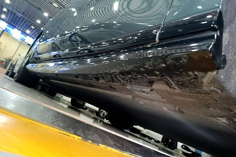Used BYD Han L 2025 EV 701 km LiDAR Flagship Edition Right Side Sill