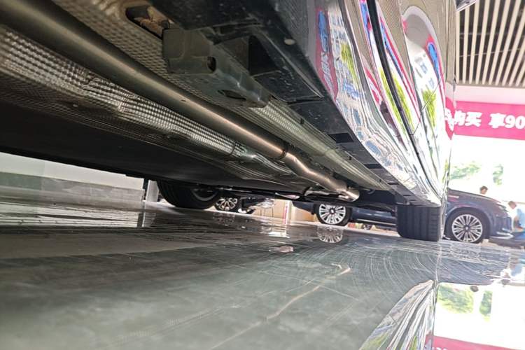 Used BYD Han L 2025 DM-p Four-Wheel-Drive LiDAR Flagship Model Right Side Sill