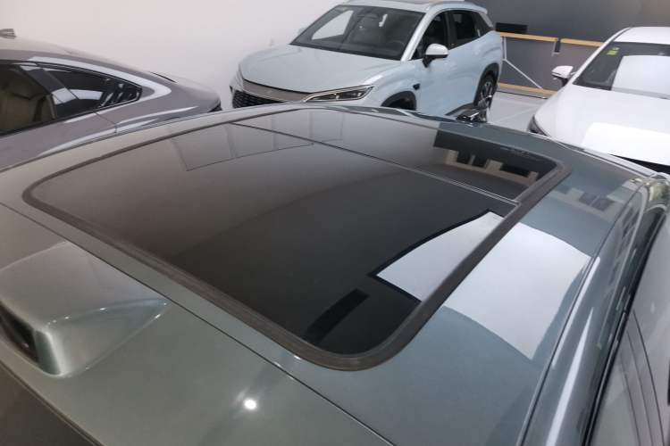 Used BYD Han L 2025 DM-p Four-Wheel-Drive LiDAR Flagship Model Roof