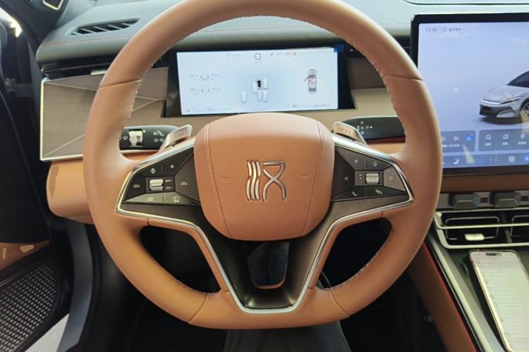 Used BYD Han L 2025 EV Four-Wheel Drive LiDAR Flagship Model Steering Wheel