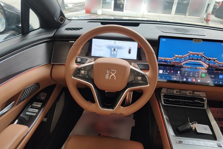 Used BYD Han L 2025 EV Four-Wheel Drive LiDAR Flagship Model Steering Wheel