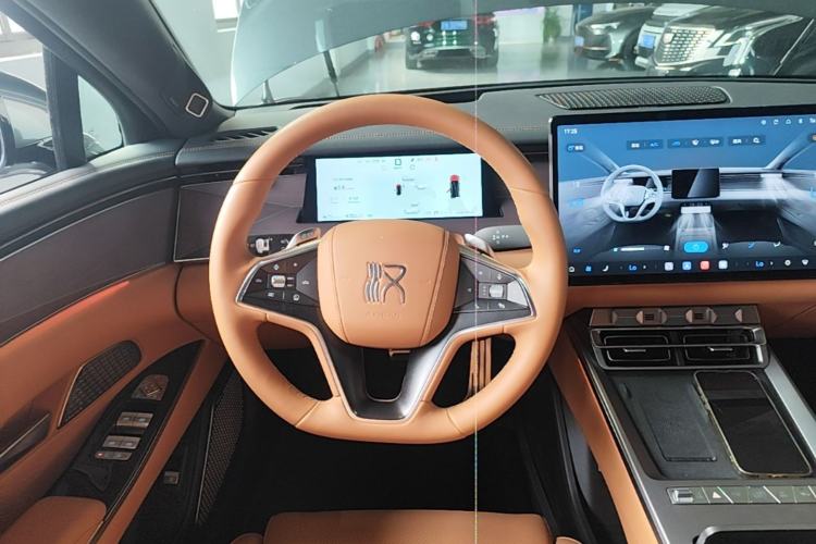 Used BYD Han L 2025 DM-p Four-Wheel-Drive LiDAR Flagship Model Steering Wheel